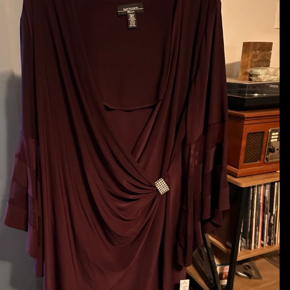 Women’s plus size formal dress